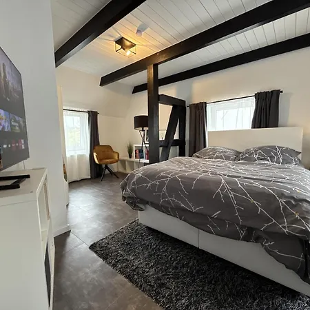 Fachwerkhaus Mit 2 Getrennten Schlafzimmern, Wohnzimmer Und Kueche Holiday home Bueckeburg
