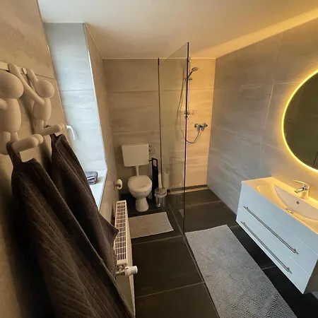 Fachwerkhaus Mit 2 Getrennten Schlafzimmern, Wohnzimmer Und Kueche Holiday home *