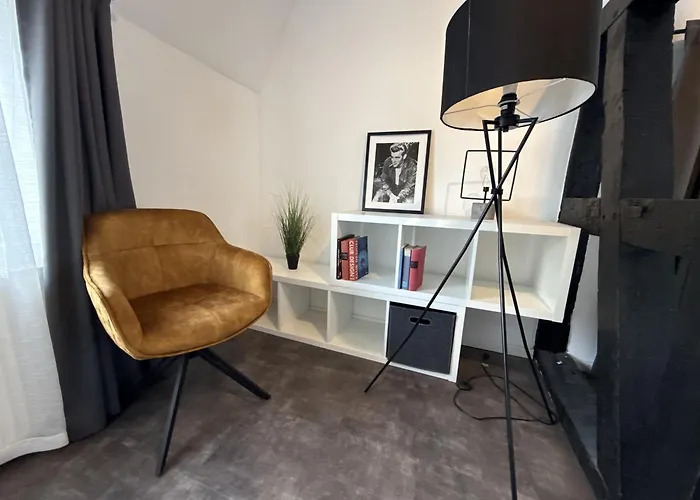 Fachwerkhaus Mit 2 Getrennten Schlafzimmern, Wohnzimmer Und Kueche * Bückeburg
