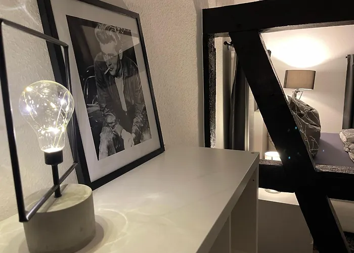 Fachwerkhaus Mit 2 Getrennten Schlafzimmern, Wohnzimmer Und Kueche