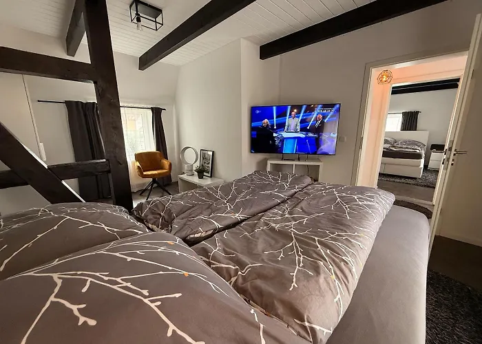 Fachwerkhaus Mit 2 Getrennten Schlafzimmern, Wohnzimmer Und Kueche * Bückeburg